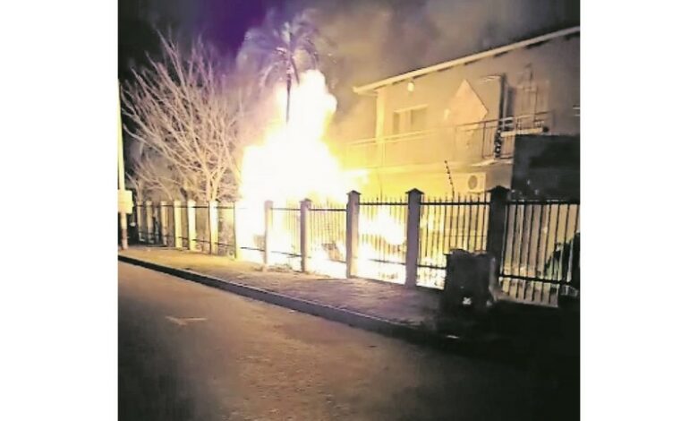 Watch: Fire claims a live in eMalahleni CBD Watch: Fire claims a live in eMalahleni CBD